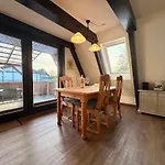 Tolles Nurdachhaus Im Altes Land Hollern-Twielenfleth